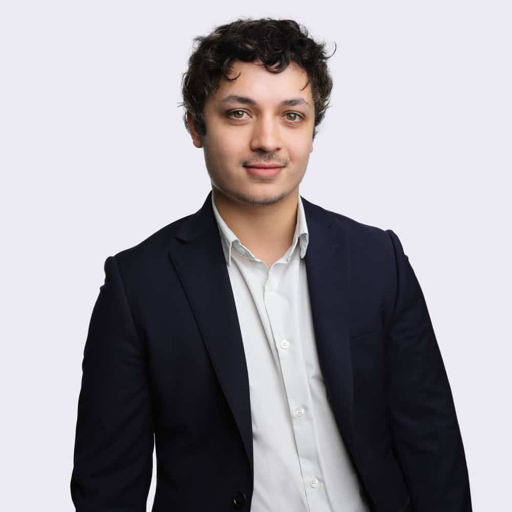 Headshot of Anton Blades